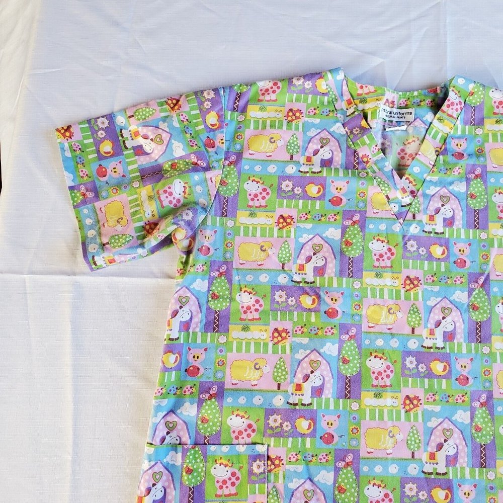 Women's Farm Animals Scrubs Top - Size (M)- Natural Uniforms - Natural Prints - Picture 5 of 9